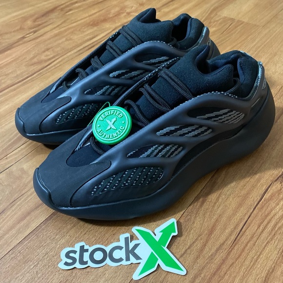 Yeezy Other - Final Price Drop Authentic Verified New Yeezy 700 V3 Black Sneakers Size US M7